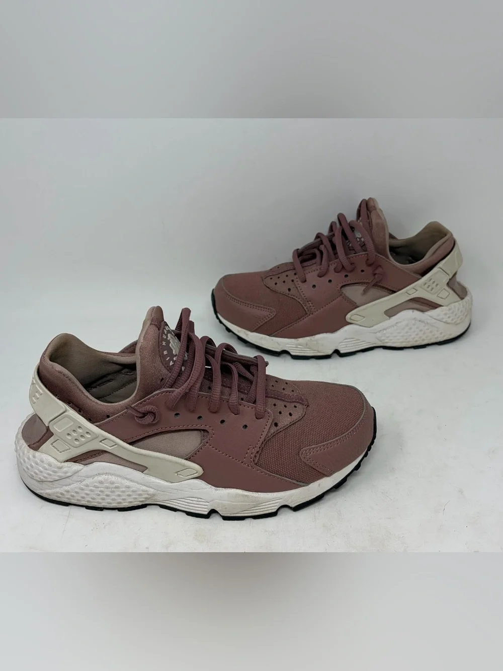 Nike Air Mauve Huarache Sneakers Size Women’s 7